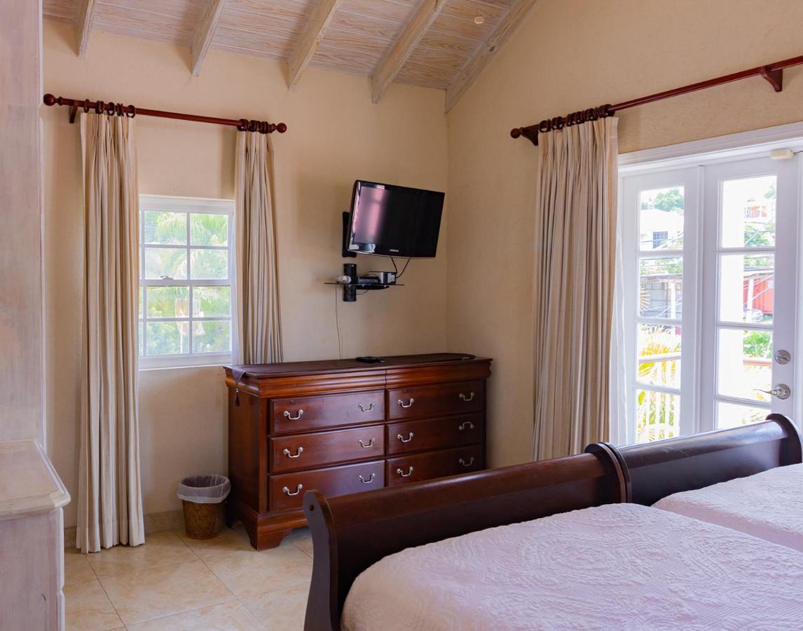 Bianca Bay 3 Bedroom West Coast Beach Front Villa Saint James Kültér fotó