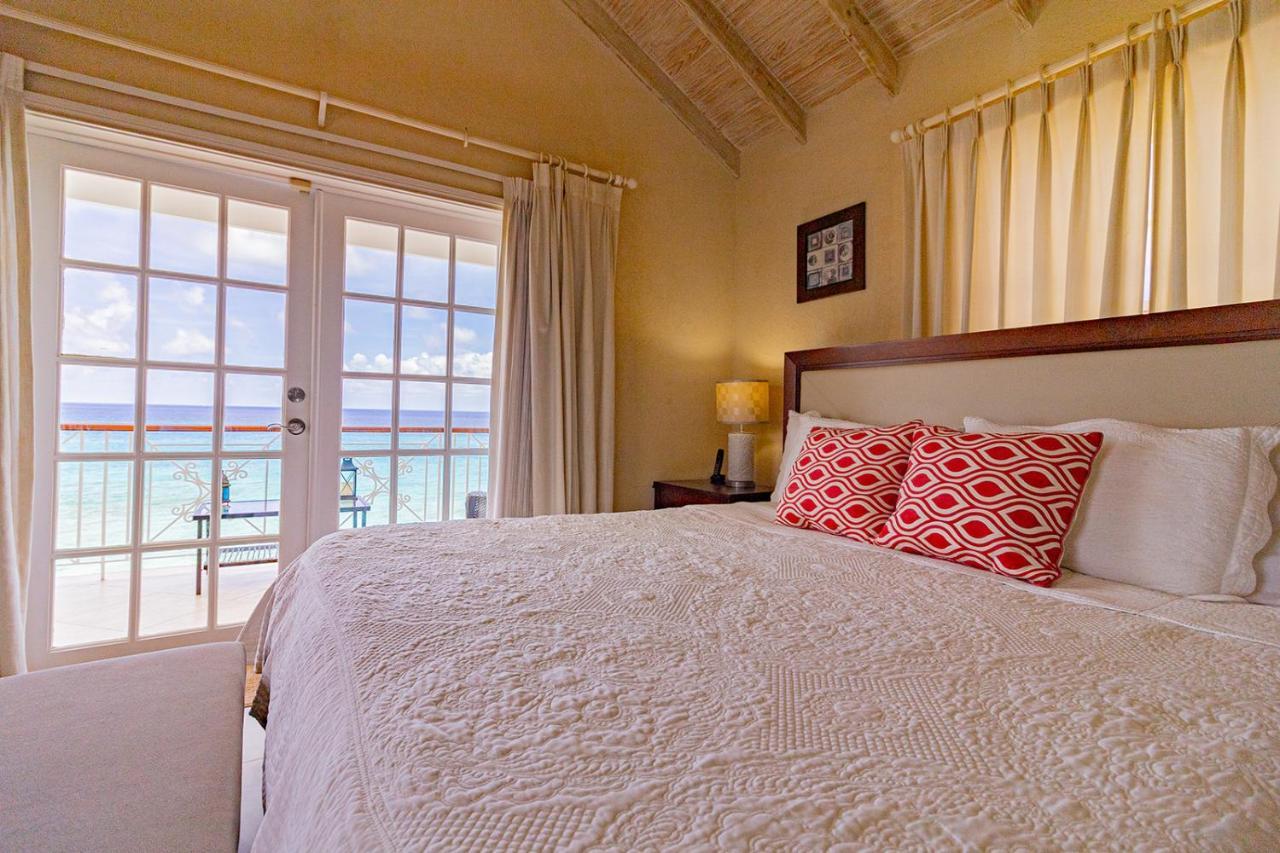 Bianca Bay 3 Bedroom West Coast Beach Front Villa Saint James Kültér fotó